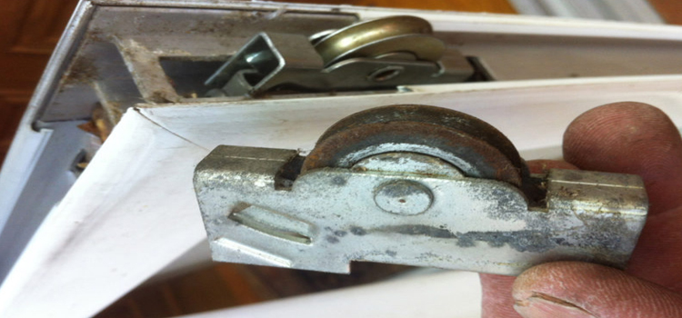 screen door roller repair in Monterey Park